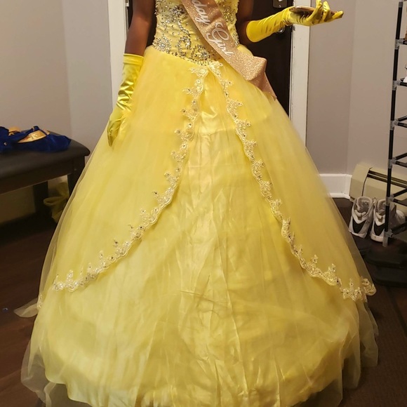 Prom dress - Picture 2 of 4